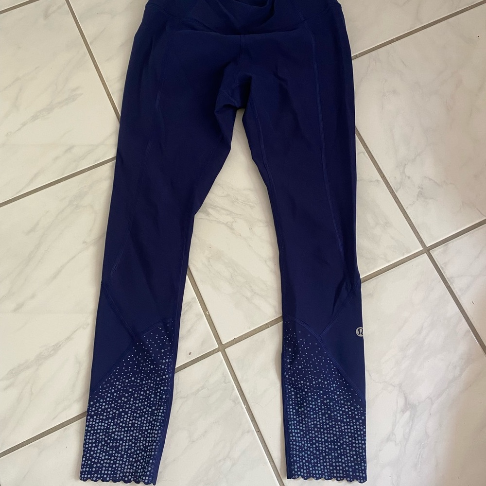 Navy Lululemon leggings